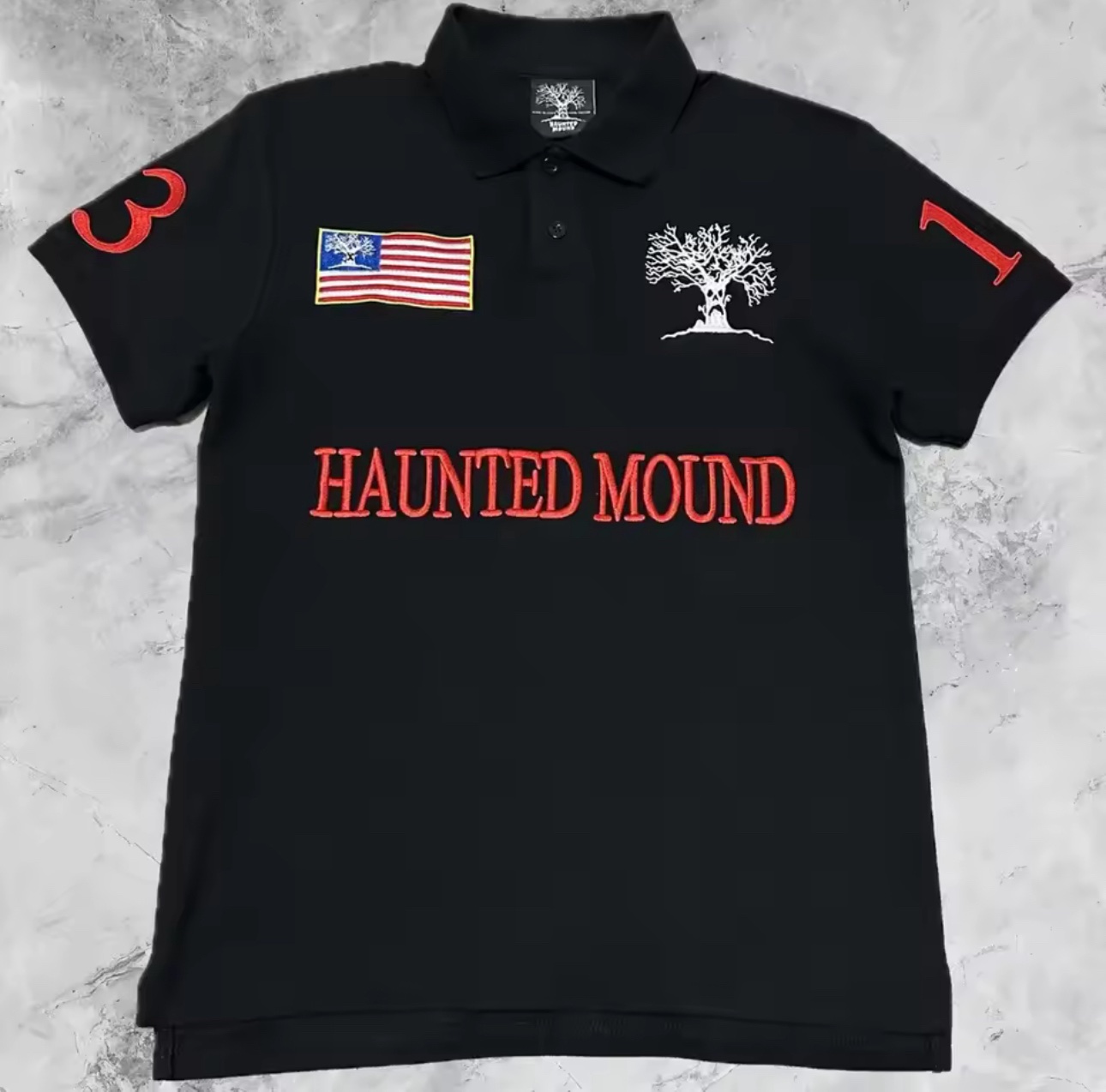 Футболка Haunted Mound 